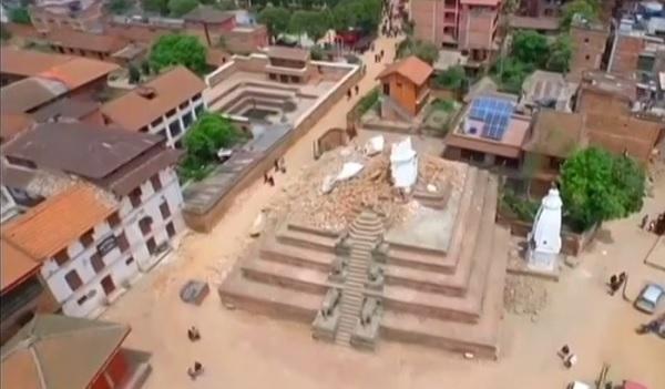Un recorrido aéreo por el desastre en Nepal (usando un dron)