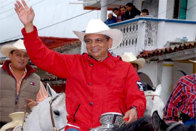 Fidel Herrera benefició a Francisco Colorado con obras