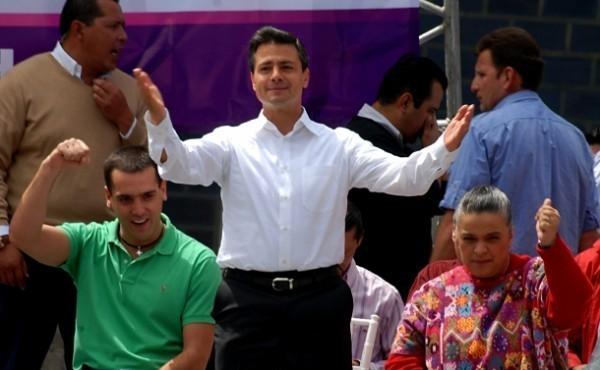 Peña Nieto, el único precandidato que ha perdido puntos: GEA-ISA