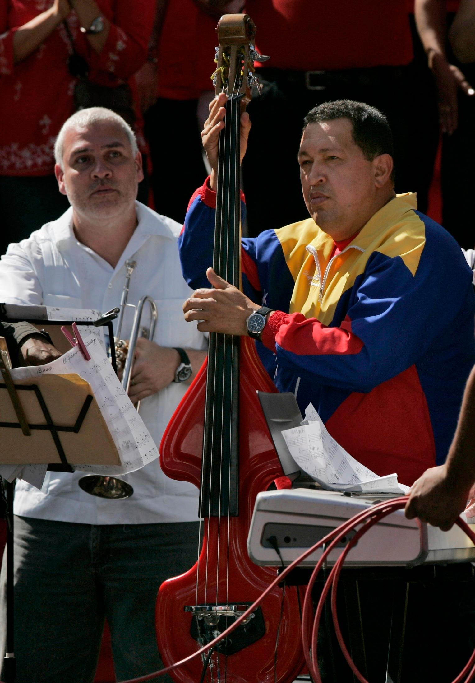 Chávez niega intenciones de expropiar filial de BBVA