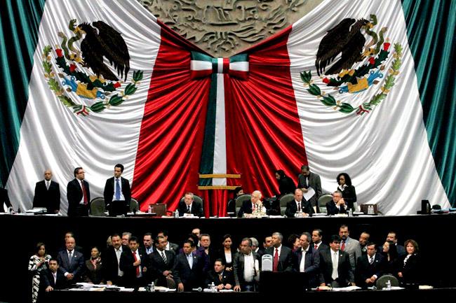 Ocho de diez mexicanos creen que ya es tiempo de actualizar la Constitución