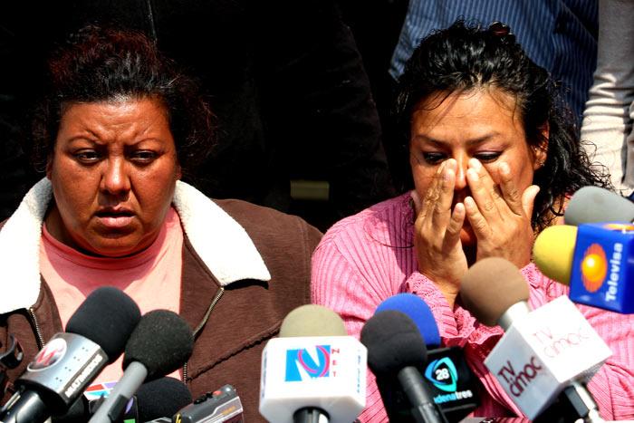 Velan a los hermanos Reyes Salazar frente a Fiscalía de Chihuahua