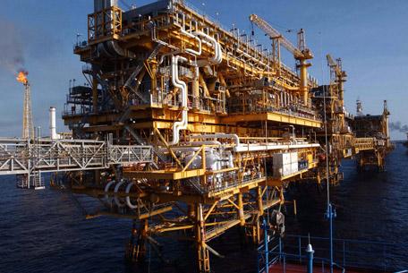 Pemex desaloja plataforma por inclinación en estructura