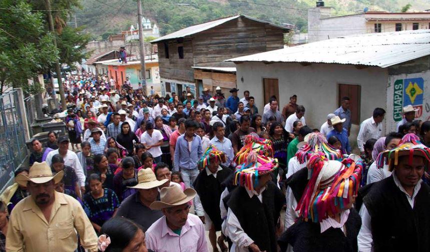 CNDH pide a gobierno de Chiapas protección para desplazados por conflicto de Chenalhó