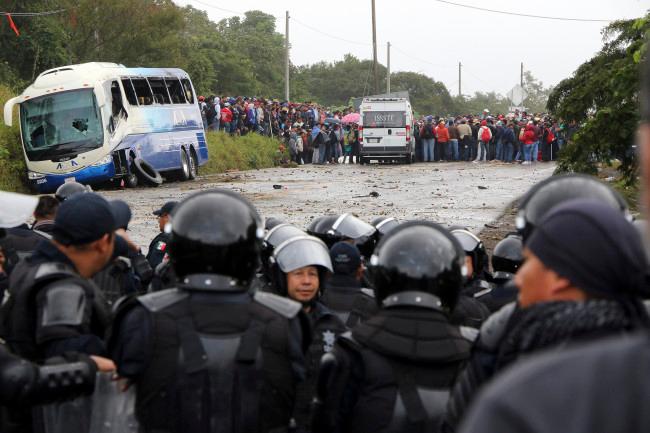 Maestros tomaron el autobús que atropelló  en Chiapas a un profesor, declara el chofer