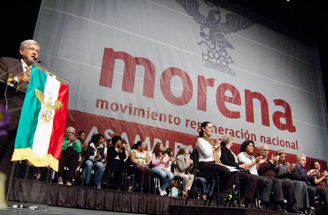 AMLO dedica a Peña Nieto <br>la constitución del Morena