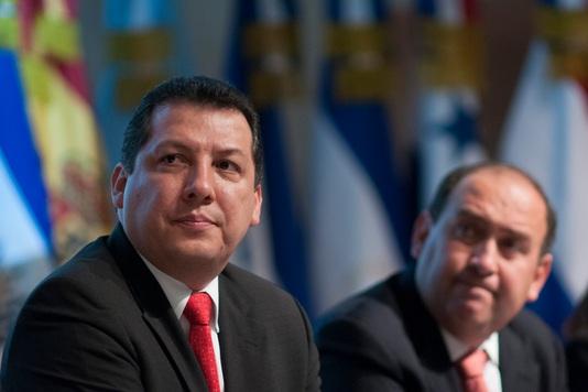 Defensores de DH de todo México exigen juicio político contra el ombudsman nacional