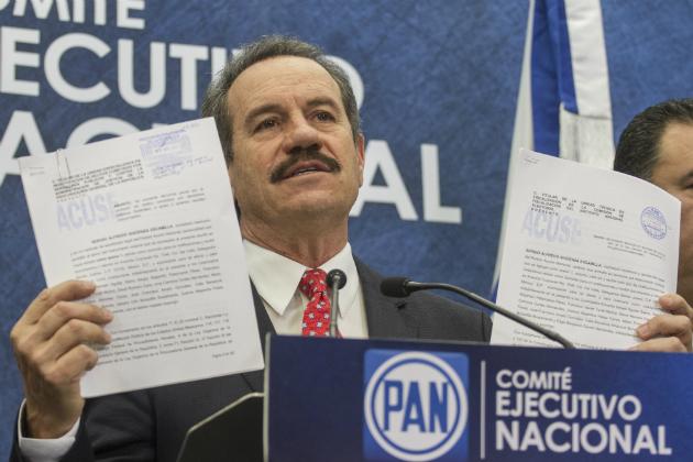 Juan Bueno Torio renuncia al PAN; buscará candidatura independiente en Veracruz