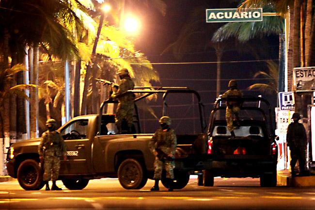 Estalla explosivo en negocio en Veracruz; deja dos muertos