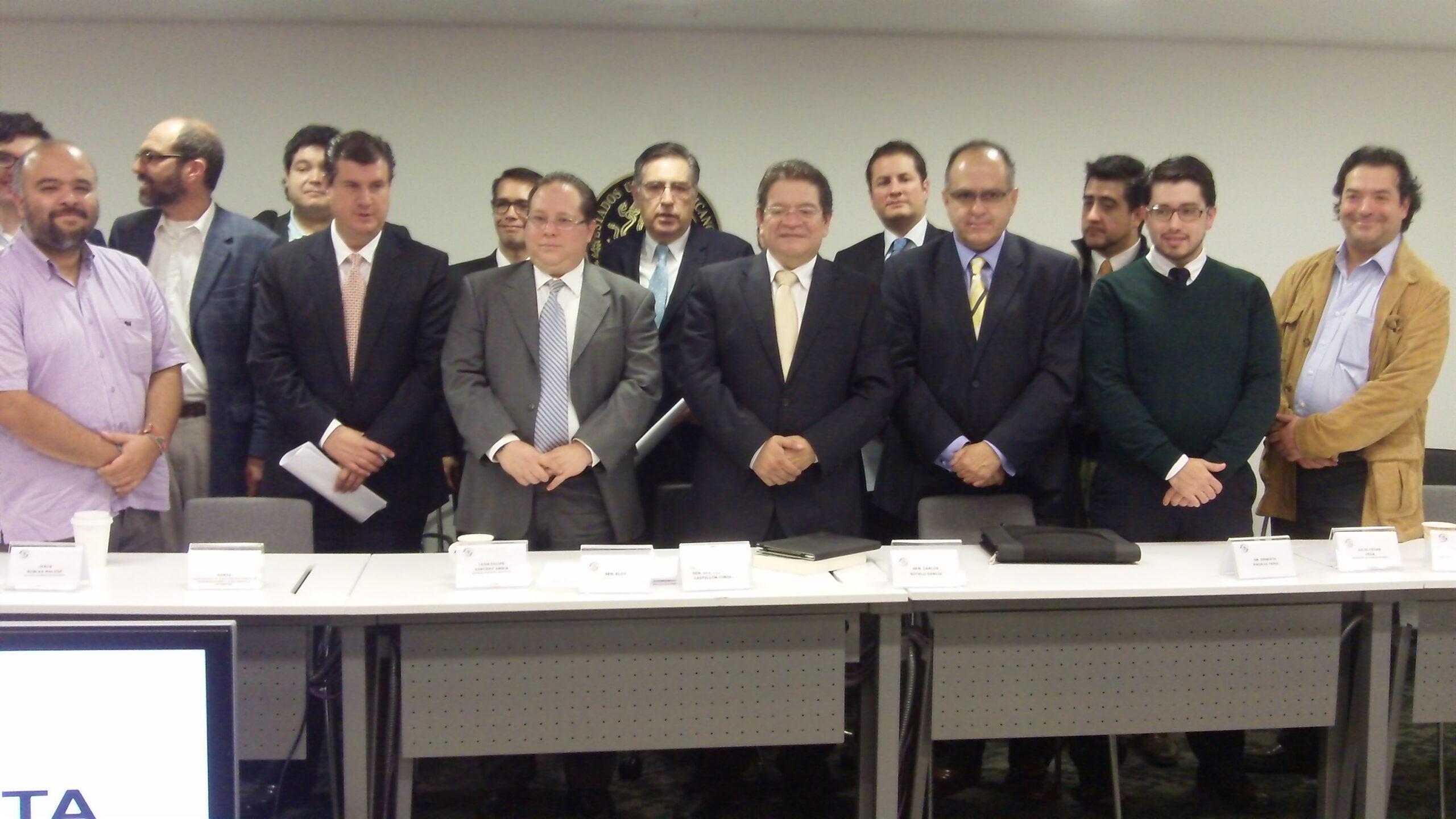 Defensores de derechos, legisladores y empresarios piden a próximo Senado rechazar ACTA