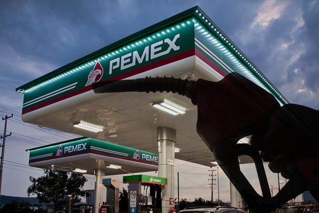 Pemex y el GDF invaden a la Ciudad de México con gasolineras