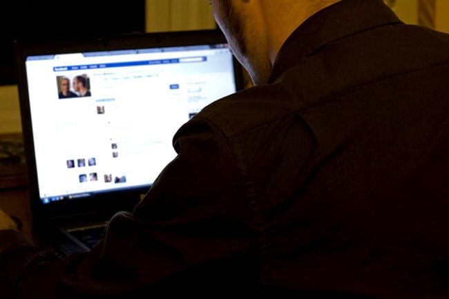 Grupo criminal ofrece 600 mil pesos para localizar a facebookero