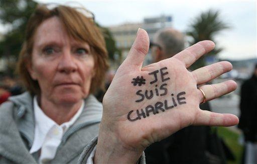 #YoSoyCharlie: el mensaje de los moneros mexicanos contra la violencia