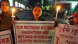 Dos hermanas en India se defienden a golpes de hombres en un autobús; serán homenajeadas