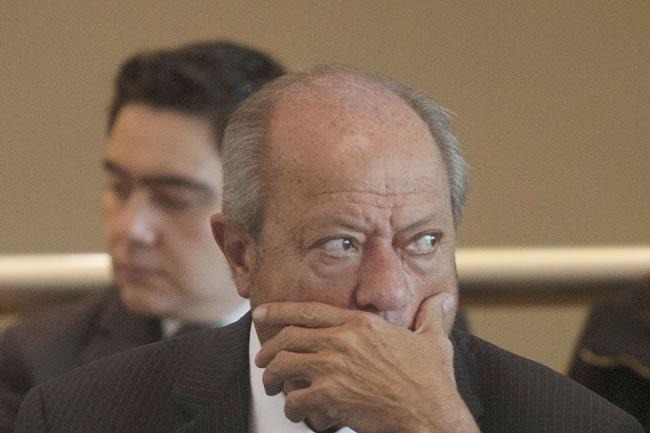 El PRI quita poder a sindicato de Pemex; Senado debate la Reforma Energética