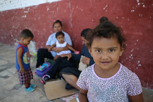 México falla en proteger a niños migrantes que huyen de la violencia