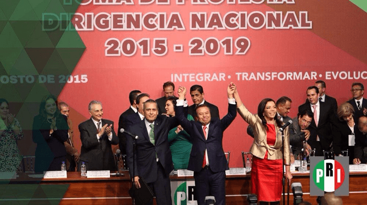 Manlio Fabio Beltrones toma protesta como dirigente nacional del PRI