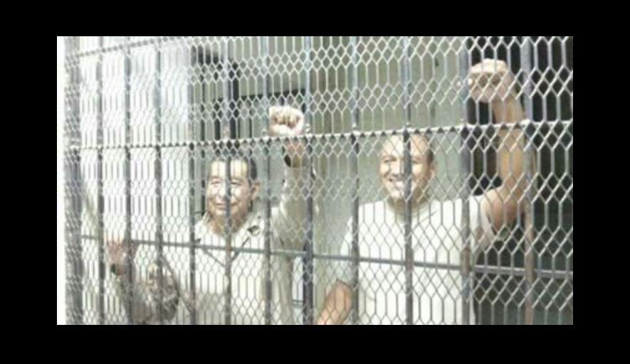Quedan libres los dos últimos líderes presos de la CNTE