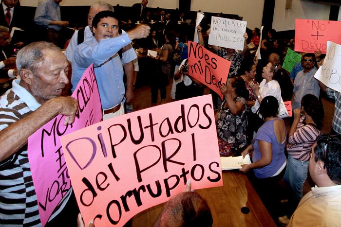 Acusan a funcionario de SHCP de falsificar documentos para deuda de Coahuila