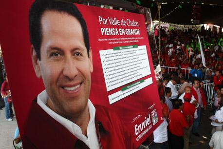 Eruviel defiende a Encinas; pide al PAN no impugnar candidatura
