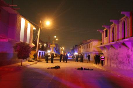 Asesinan a ocho jóvenes en Neza