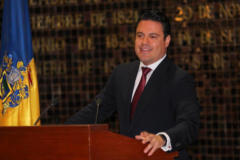 La ley 3de3 debe ir en serio: El gobernador de Jalisco, a favor de la máxima publicidad