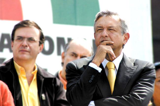 AMLO aventaja a Ebrard en todos los escenarios: Roy Campos
