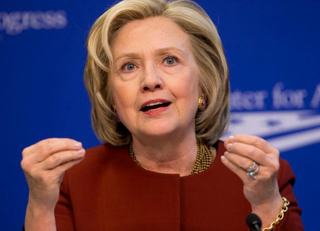 Oficial: Clinton se postula a la presidencia de EU; busca ser la primera mujer presidenta