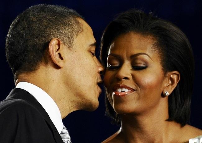 Revelan que Barack y Michelle Obama ganaron casi 789 mil dólares en 2011