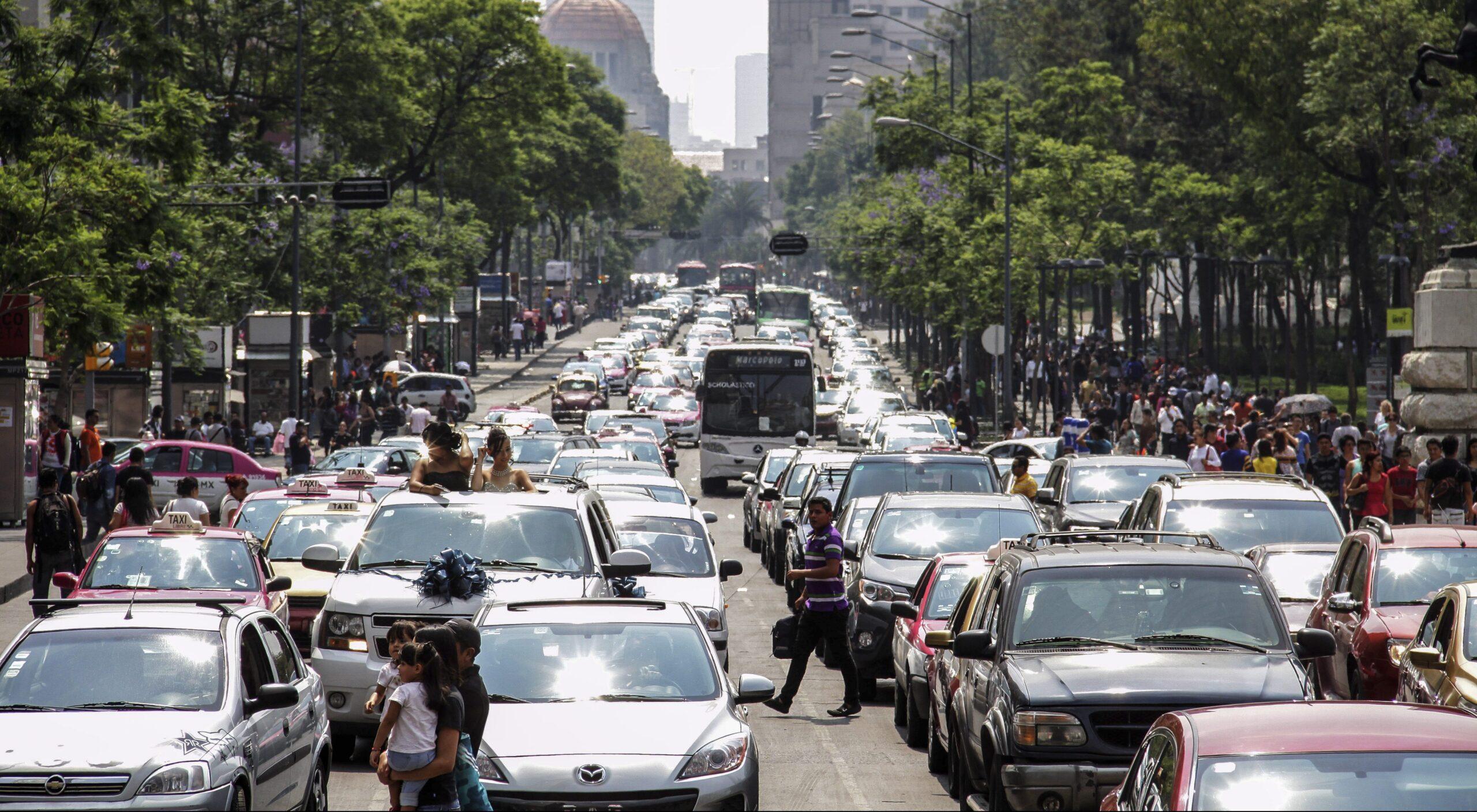 CDMX, la urbe del país con mayor infraestructura e inversión en movilidad… y más tráfico