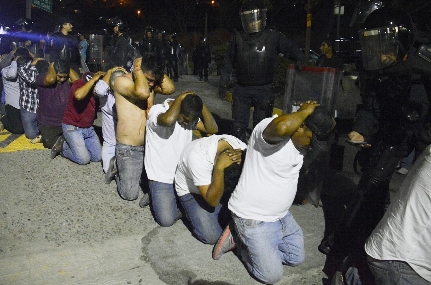 71 personas son procesadas por bloquear la Autopista del Sol en Chilpancingo
