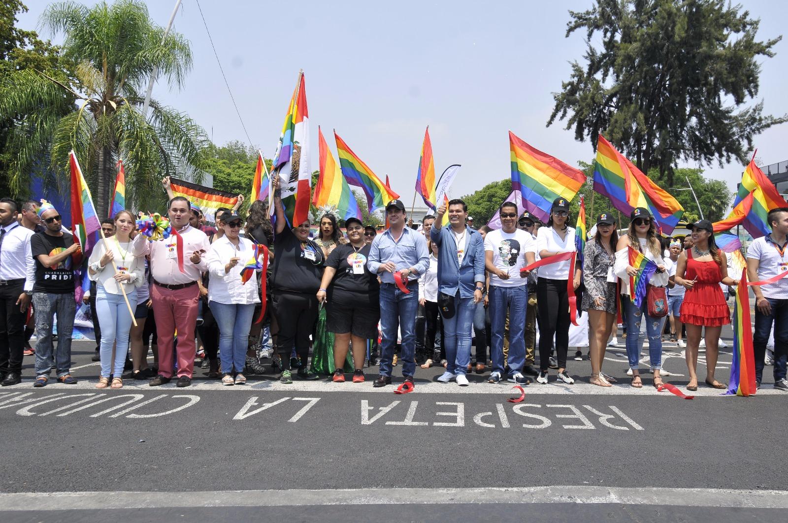 Hay que celebrar el amor sin importar el género: la comunidad LGBT se manifiesta en Jalisco