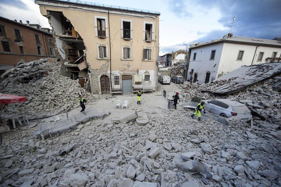 Un terremoto en el centro de Italia provoca la muerte de al menos 73 personas