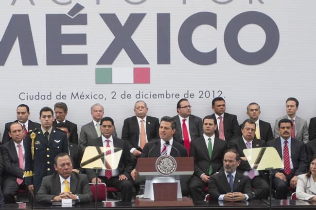 La fiesta del Pacto por México y sus detractores