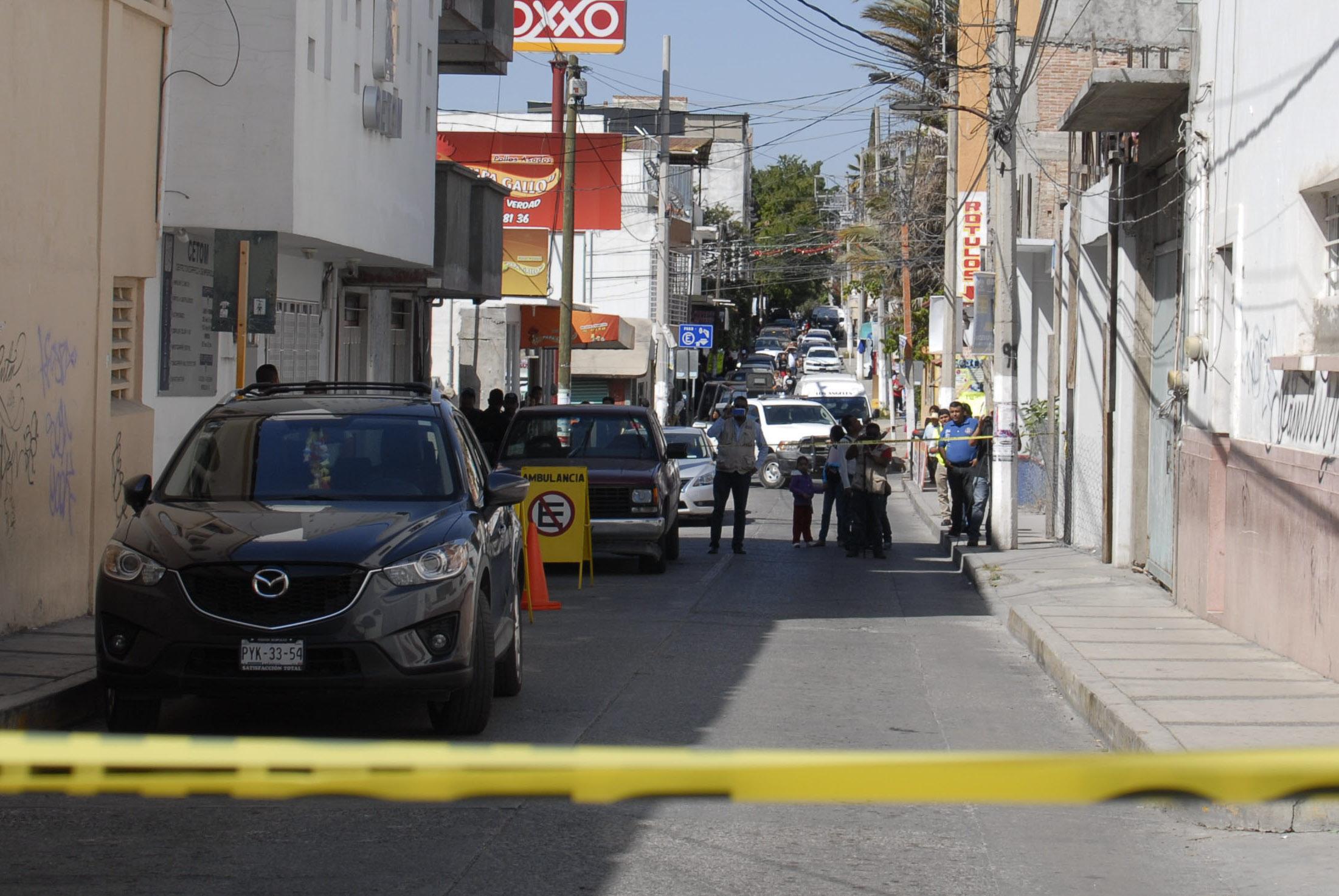 Hieren a exfiscal de Guerrero en un presunto intento de asalto en Chilpancingo