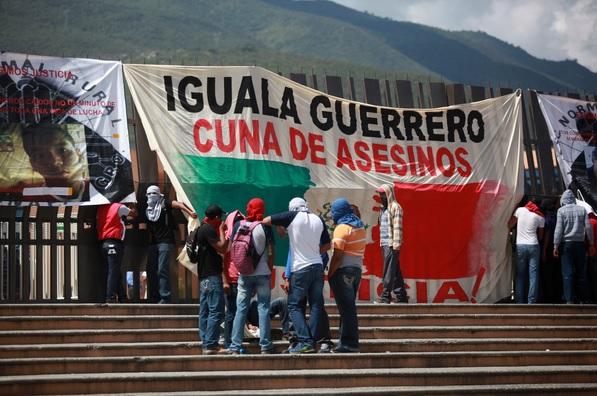 Anuncian toma de los 81 palacios municipales de Guerrero y más protestas a partir de este jueves