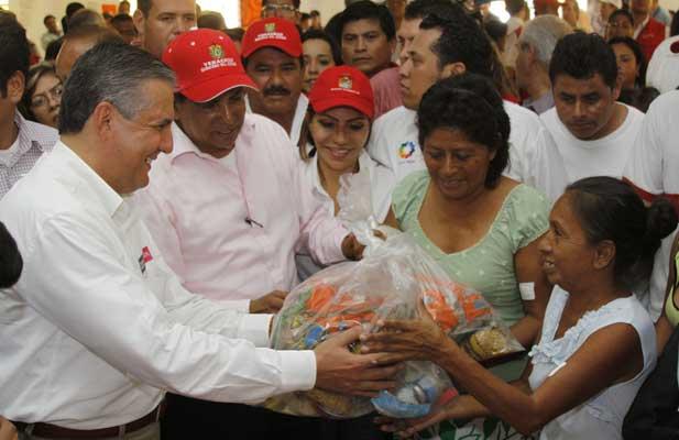 Coordinará Sedesol ayuda a Veracruz