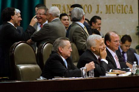 Diputados aprueban la Reforma Política; adiós a consultas ciudadanas y reelección legislativa