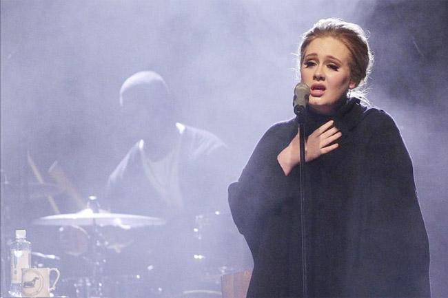 Adele estrena el video de su éxito “Someone Like You”