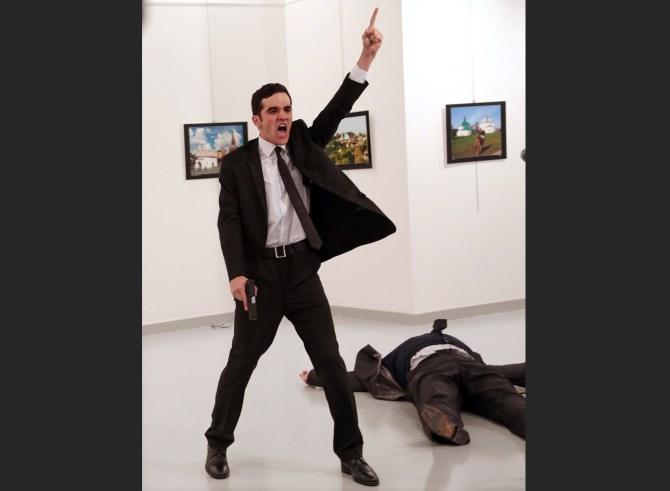 La imagen de un asesino gana el World Press Photo 2017