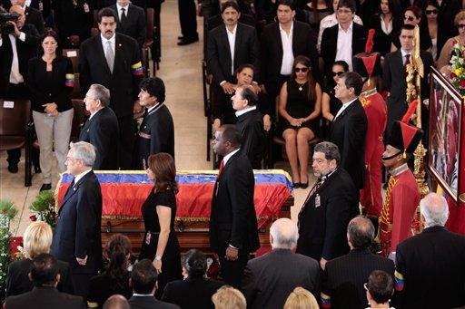 “Aquí estamos, comandante” (discurso íntegro de Maduro en funeral de Chávez)