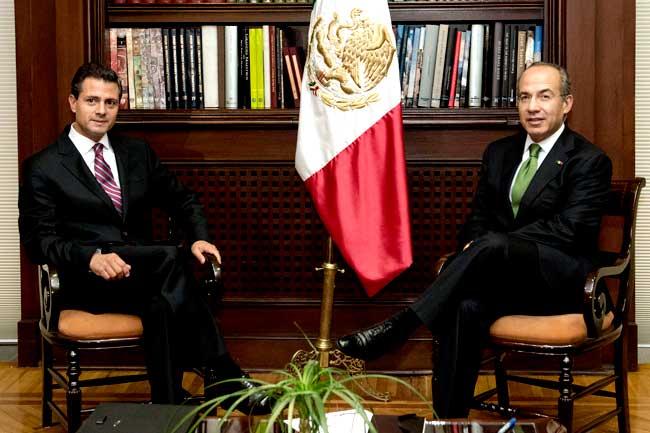 Calderón recibe a Peña Nieto <br>en Los Pinos