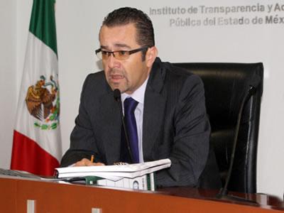 Cercano a Peña Nieto, entre los nuevos comisionados del IFAI