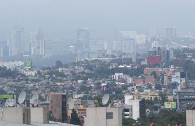 Tome precauciones: reportan mala calidad del aire y radiación solar alta en el Valle de México