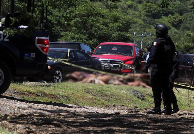 Investigan presencia de centroamericanos entre cuerpos abandonados ayer en Jalisco