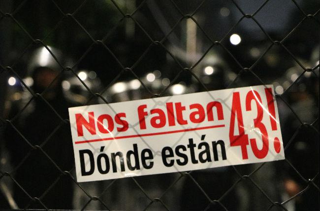 PGR asegura que llegó a un acuerdo con padres de Ayotzinapa
