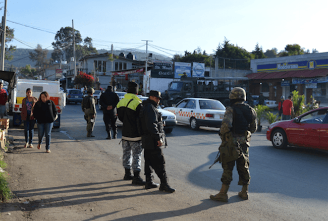 Valle de Bravo, “un pueblo sin ley”: Militares denuncian que taxistas extorsionan y secuestran a turistas