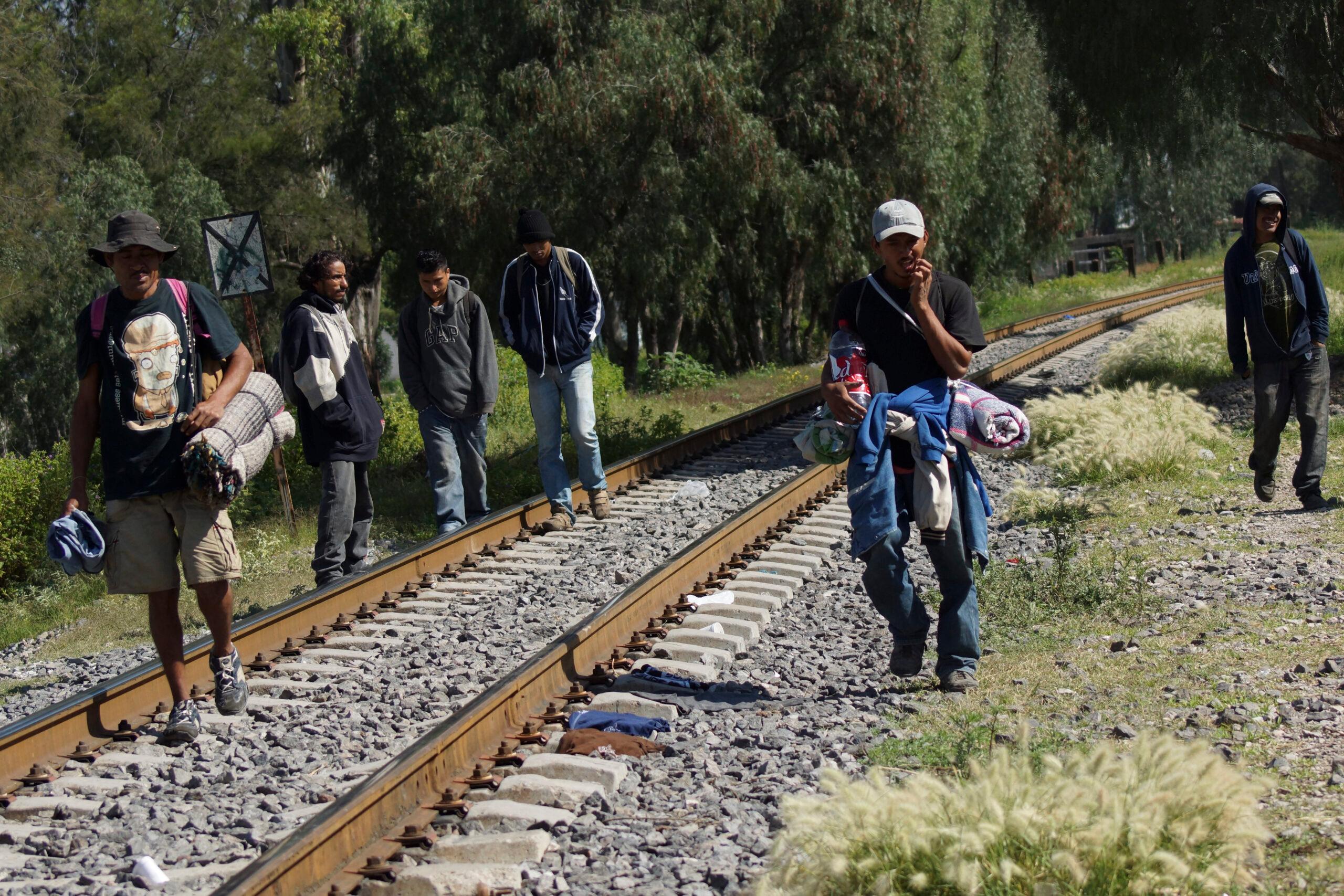 Denuncian tortura a 30 migrantes por policías municipales de Saltillo