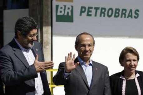 Calderón irá por Petrobras mexicana en septiembre