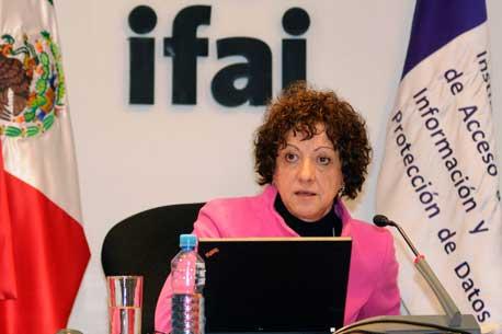Peschard presidirá dos años más el IFAI